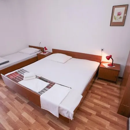 Robinson Tabinja Apartman *