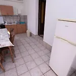 Robinson Tabinja *